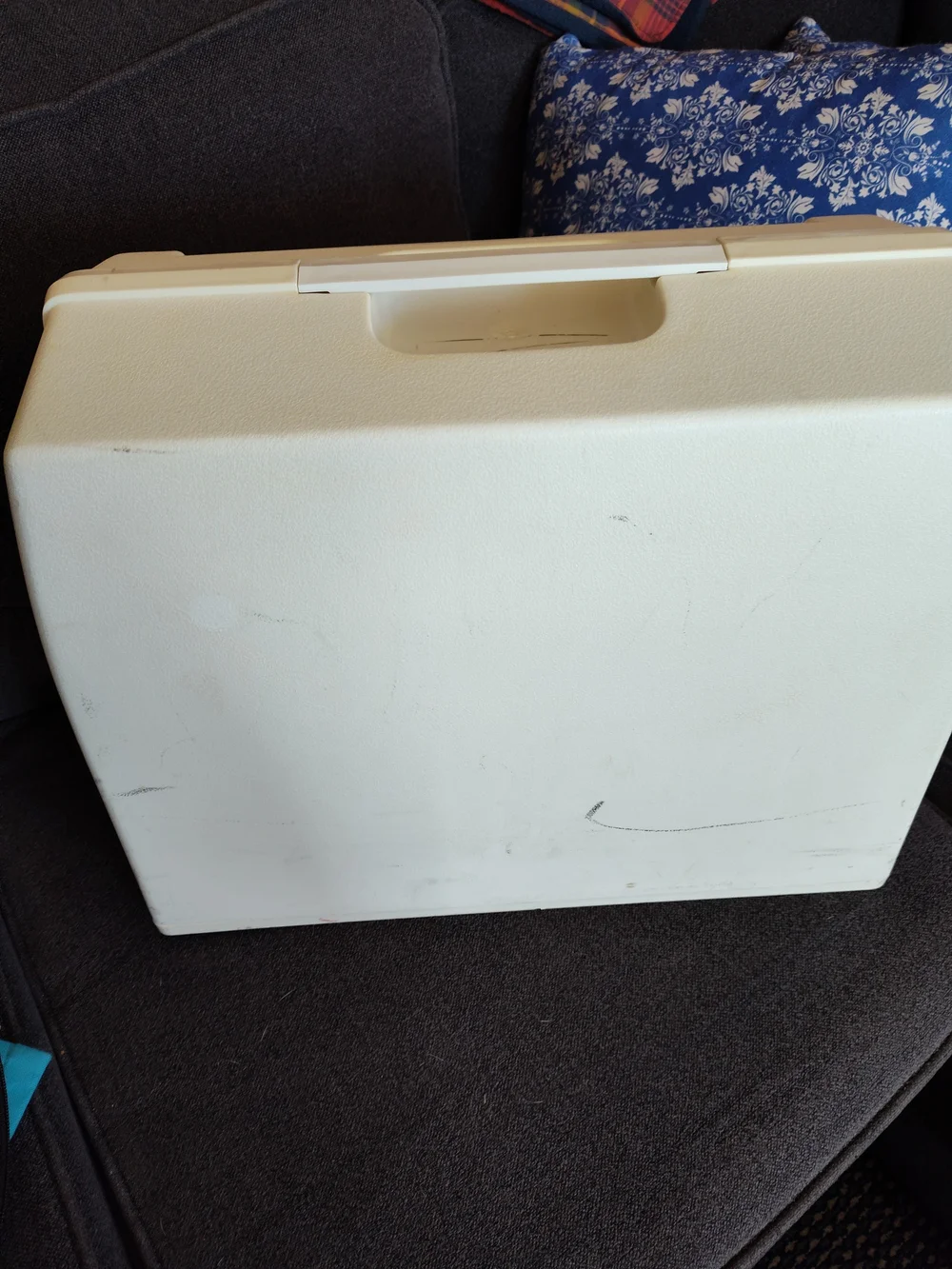 Plastic Sewing Machine Case